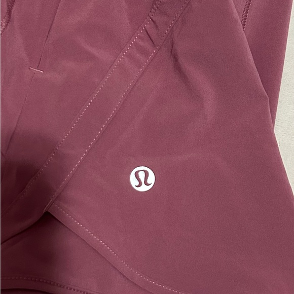 lululemon athletica Women's Shorts - Picture 4 of 5